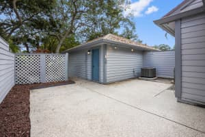 6215 Georgetown Place, Hobe Sound, FL 33455 - MLS#B26024263