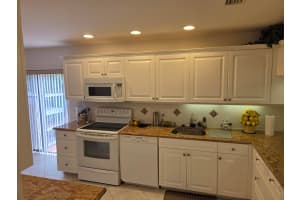 61 Eastgate Drive, Boynton Beach, FL 33436 - MLS#B26024298