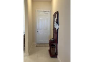 27 Harbour Isle Drive, Fort Pierce, FL 34949 - MLS#B26024303