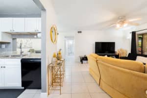 3095 Oakland Forest Drive, Oakland Park, FL 33309 - MLS#B26024365
