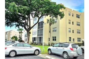2831 Somerset Drive, Lauderdale Lakes, FL 33311 - MLS#B26024371