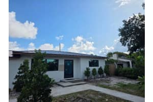 329 Laurie Road, West Palm Beach, Fl 33405, West Palm Beach