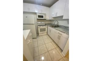 3 Kinghswood A, West Palm Beach, FL 33417, West Palm Beach, FL 33417 - MLS#B26024448