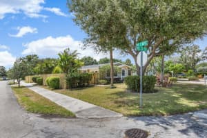 272 13th Street, Delray Beach, FL 33444 - MLS#B26024495