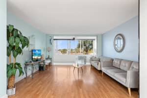 401 Riverside Drive, Pompano Beach, FL 33062 - MLS#B26024572
