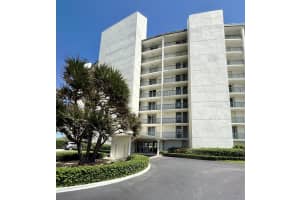 5400 Ocean Drive, Singer Island, FL 33404 - MLS#B26024618
