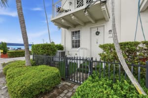 310 Dixie Highway, Lake Worth Beach, FL 33460 - MLS#B26024625