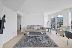 7270 88th Street, Miami, FL 33156 - MLS#B26024637