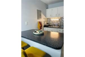 316 SW 15th St Apt 4, Fort Lauderdale, FL 33315, - MLS#B26024694