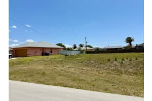 4517 7th Street, Lehigh Acres, FL 33971 - MLS#B26024740
