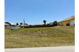4517 7th Street, Lehigh Acres, FL 33971 - MLS#B26024740