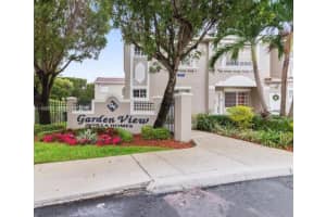 7211 174th Terrace, Hialeah, FL 33015 - MLS#B26024745