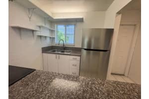 1100 Lake Drive, Lantana, FL 33462 - MLS#B26024752