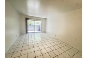 1100 Lake Drive, Lantana, FL 33462 - MLS#B26024752