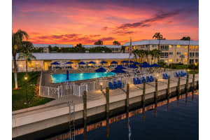 25 Colonial Club Drive, Boynton Beach, FL 33435 - MLS#B26024808