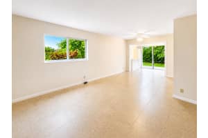 25 Colonial Club Drive, Boynton Beach, FL 33435 - MLS#B26024808