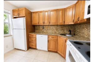 25 Colonial Club Drive, Boynton Beach, FL 33435 - MLS#B26024808