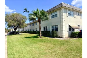 1560 Mckinley Street, Hollywood, FL 33020 - MLS#B26024821