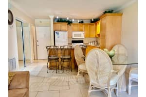1560 Mckinley Street, Hollywood, FL 33020 - MLS#B26024823