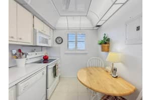 555 4th Avenue, Boca Raton, FL 33432 - MLS#B26024826