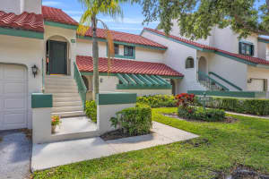 25 Lexington Lane, Palm Beach Gardens, FL 33418 - MLS#B26024859
