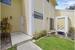 402 Lakewood Court, Jupiter, FL 33458 - MLS#B26024864
