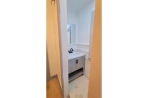 512 15th Terrace, Fort Lauderdale, FL 33311 - MLS#B26024910