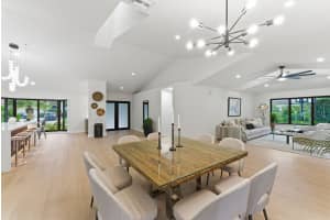 2 Dunbar Road, Palm Beach Gardens, FL 33418 - MLS#B26024916