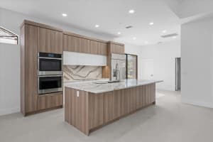10096 Dover Carriage Lane, Lake Worth, FL 33449 - MLS#B26024929