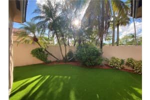 692 158th Terrace, Pembroke Pines, FL 33027 - MLS#B26024933