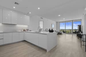 220 Lake Shore Drive 1913, Lake Park, Fl 33403, Lake Park