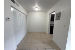 2121 Davie Boulevard, Fort Lauderdale, FL 33312 - MLS#B26024960