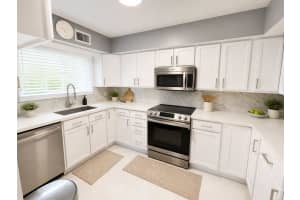 2520 Van Buren Street, Hollywood, FL 33020 - MLS#B26024961