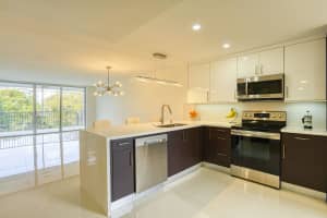 535 Oaks Drive, Pompano Beach, FL 33069 - MLS#B26024974