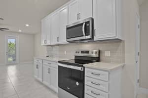 4837 Chantilly Road, Lake Worth, FL 33467 - MLS#B26024976