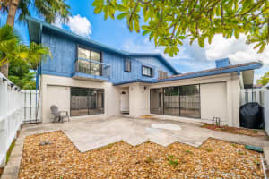 4643 Holly Lake Drive, Lake Worth, FL 33463 - MLS#B26025003