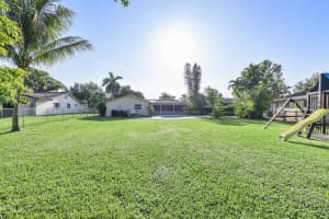 4020 113th Avenue, Coral Springs, FL 33065 - MLS#B26025012