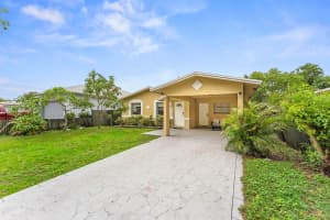 2640 14th Court, Fort Lauderdale, FL 33311 - MLS#B26025017