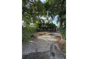 1734 38th Street, Oakland Park, FL 33334 Sold 05/06/26
