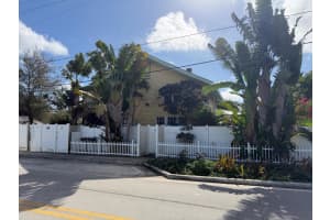 201 Swinton Avenue, Delray Beach, FL 33444 - MLS#B26025035