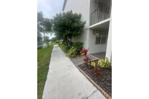 4850 29th Court, Lauderdale Lakes, FL 33313 - MLS#B26025036
