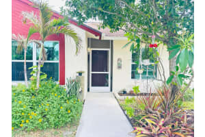 226 Palmetto Court, Jupiter, FL 33458 - MLS#B26025077