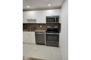 MLS# B26025106, West Palm Beach, Florida 33417