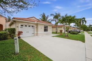 7069 Burgess Drive, Lake Worth, FL 33467 - MLS#B26025111