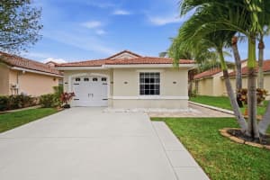 7069 Burgess Drive, Lake Worth, FL 33467 - MLS#B26025111