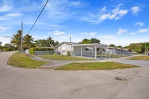 101 195th Street, Miami, FL 33179 - MLS#B26025137