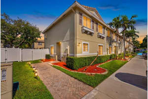 5951 Manchester Way, Tamarac, FL 33321 - MLS#B26025139