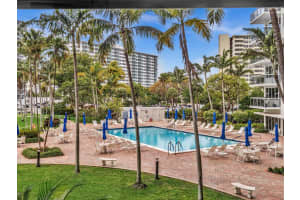 3300 36th Street, Fort Lauderdale, FL 33308 - MLS#B26025142