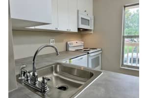 6020 64th Avenue, Tamarac, FL 33319 - MLS#B26025147