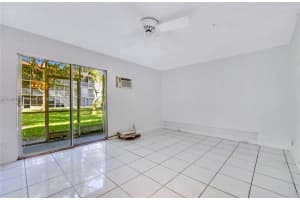 100 132nd Way, Pembroke Pines, FL 33027 - MLS#B26025162